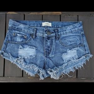 *LIKE NEW* Tobi Denim Shorts - Size 2